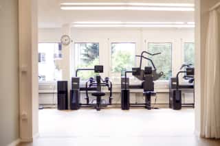 Trainingsgeräte der Physiotherapiepraxis